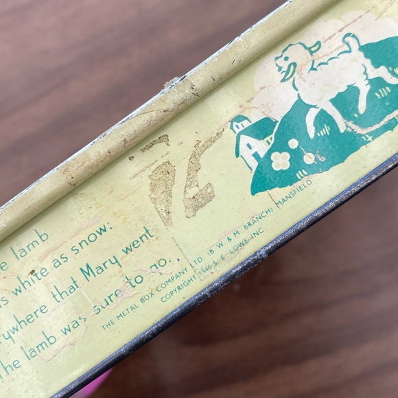 1946 Vintage Mary Had a Little Lamb Tin Box. Made in England. Nursery Rhymes - Picture 4 of 13